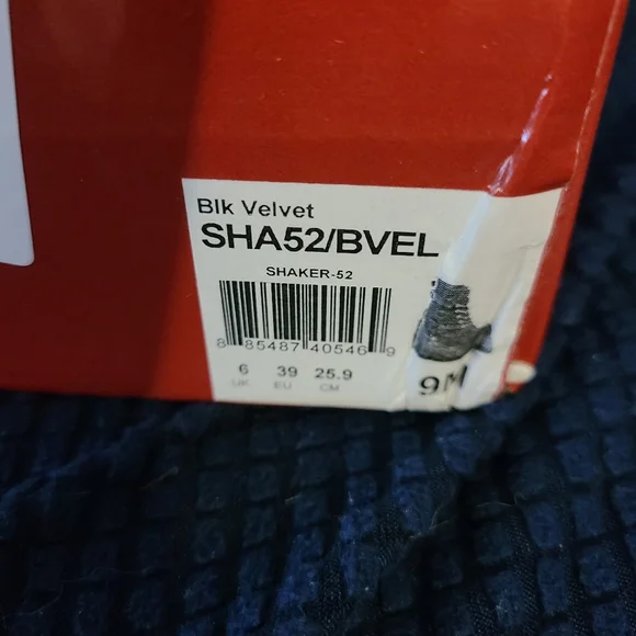 Demonia Velvet Black Platform Shoes - Picture 2 of 5